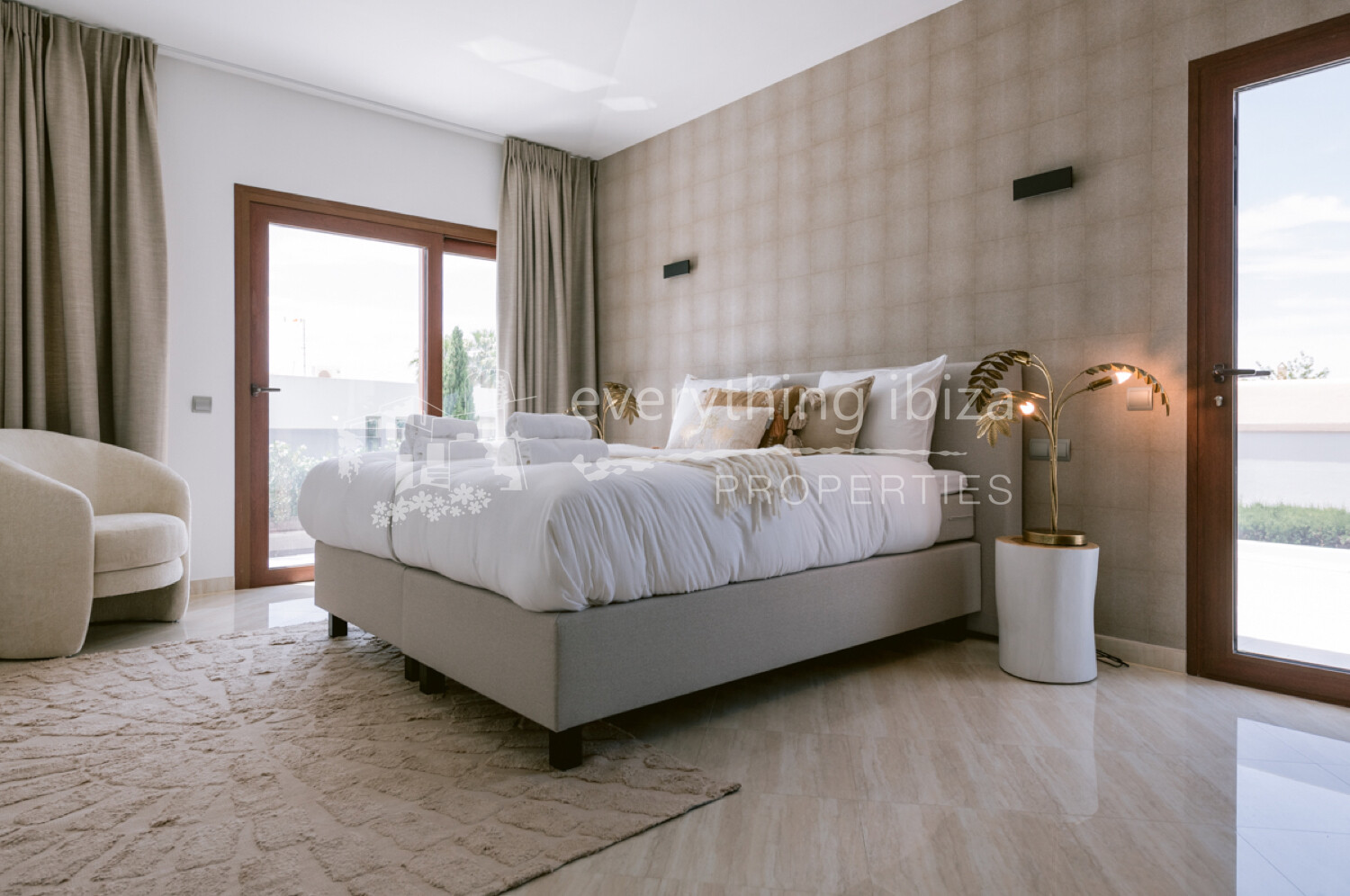 Modern Luxurious Detached Villa with Private Pool and Beautiful Garden, ref. 1720, for sale in Ibiza by everything ibiza Properties