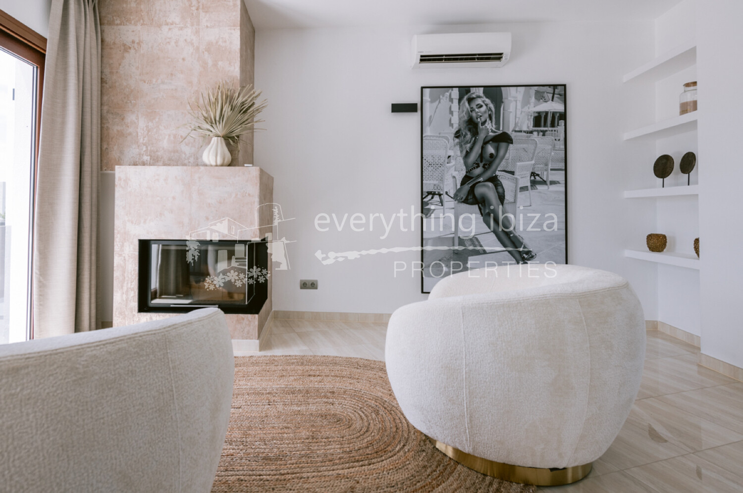 Modern Luxurious Detached Villa with Private Pool and Beautiful Garden, ref. 1720, for sale in Ibiza by everything ibiza Properties