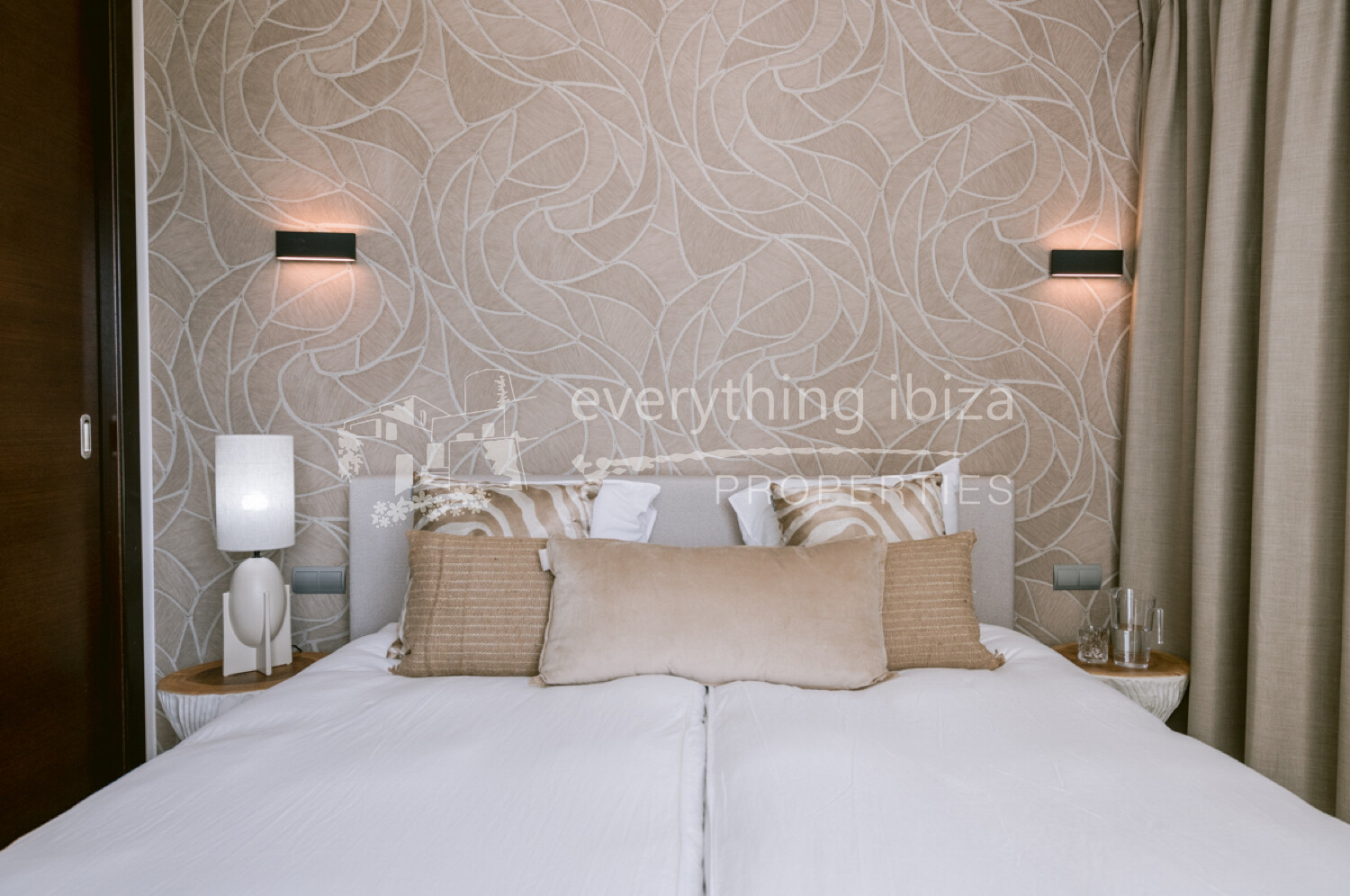 Modern Luxurious Detached Villa with Private Pool and Beautiful Garden, ref. 1720, for sale in Ibiza by everything ibiza Properties
