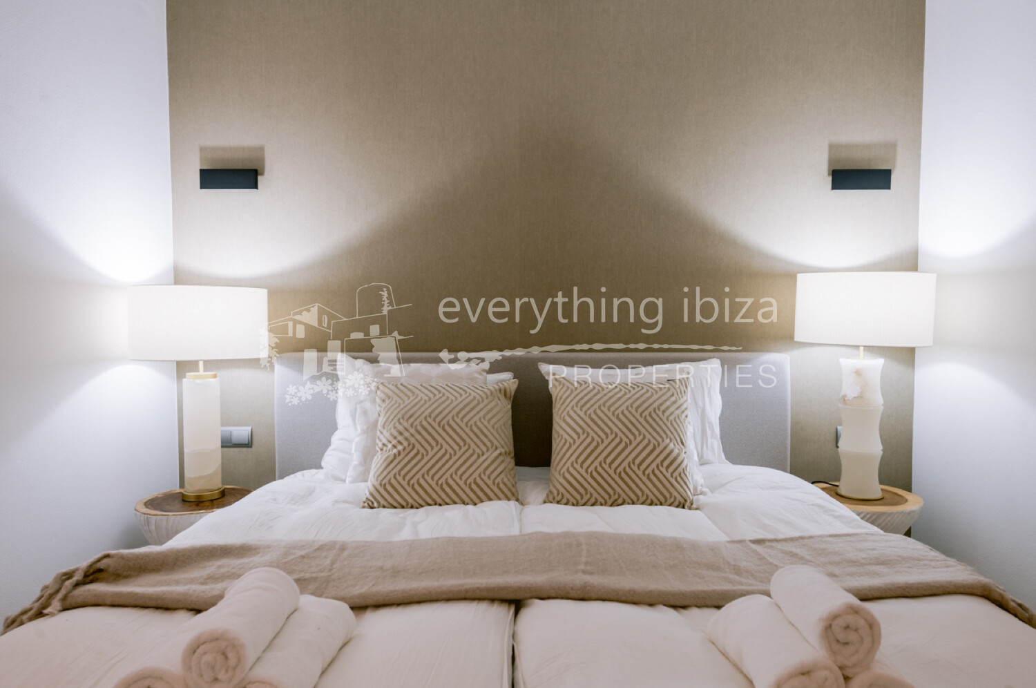 Modern Luxurious Detached Villa with Private Pool and Beautiful Garden, ref. 1720, for sale in Ibiza by everything ibiza Properties