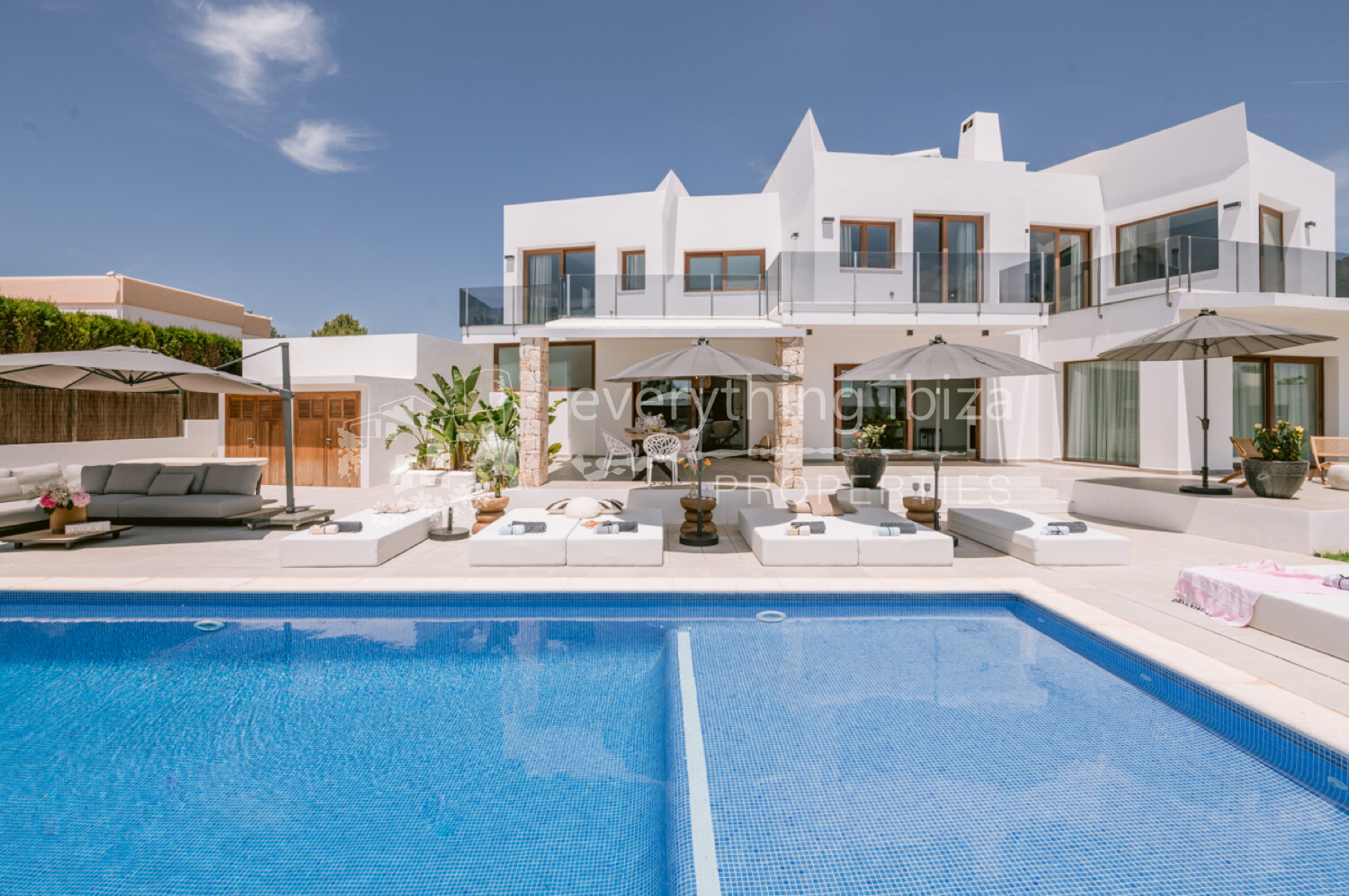 Modern Luxurious Detached Villa with Private Pool and Beautiful Garden, ref. 1720, for sale in Ibiza by everything ibiza Properties