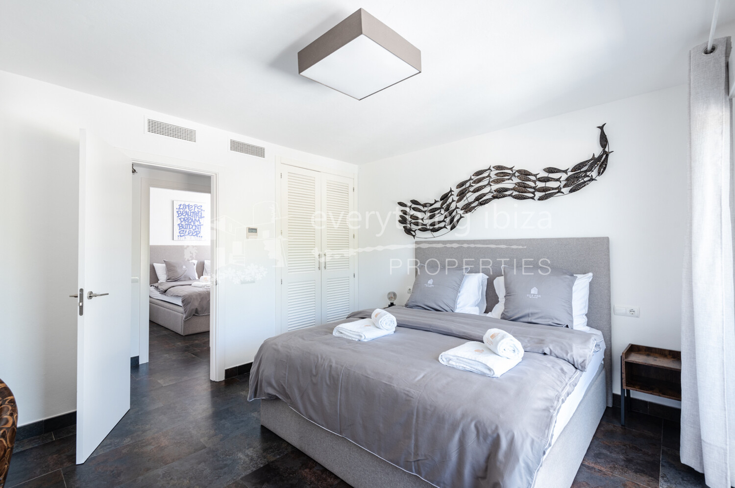 Elegant 5 Bedroomed Detached House with Pool and Tourist License, ref. 1721, for sale in Ibiza by everything ibiza Properties