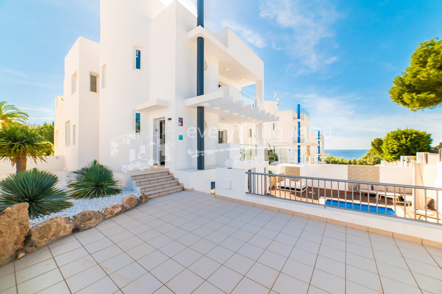 Elegant 5 Bedroomed Detached House with Pool and Tourist License, ref. 1721, for sale in Ibiza by everything ibiza Properties