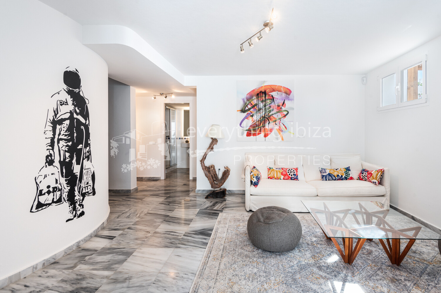 Elegant 5 Bedroomed Detached House with Pool and Tourist License, ref. 1721, for sale in Ibiza by everything ibiza Properties