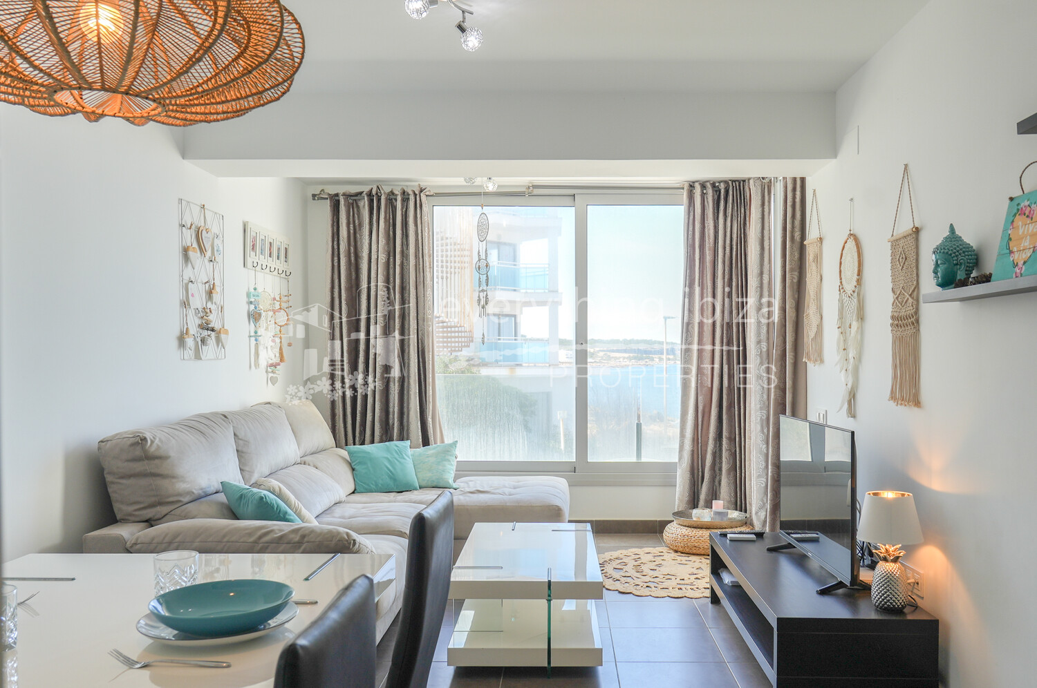 Stylish Modern Contemporary Apartment Close to the Sea & Coastline, ref. 1723, for sale in Ibiza by everything ibiza Properties