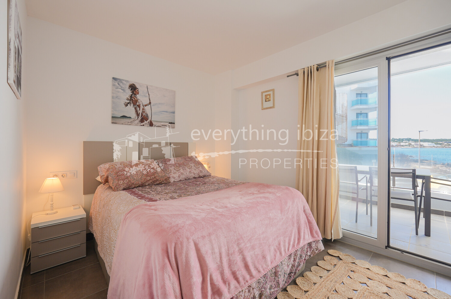 Stylish Modern Contemporary Apartment Close to the Sea & Coastline, ref. 1723, for sale in Ibiza by everything ibiza Properties