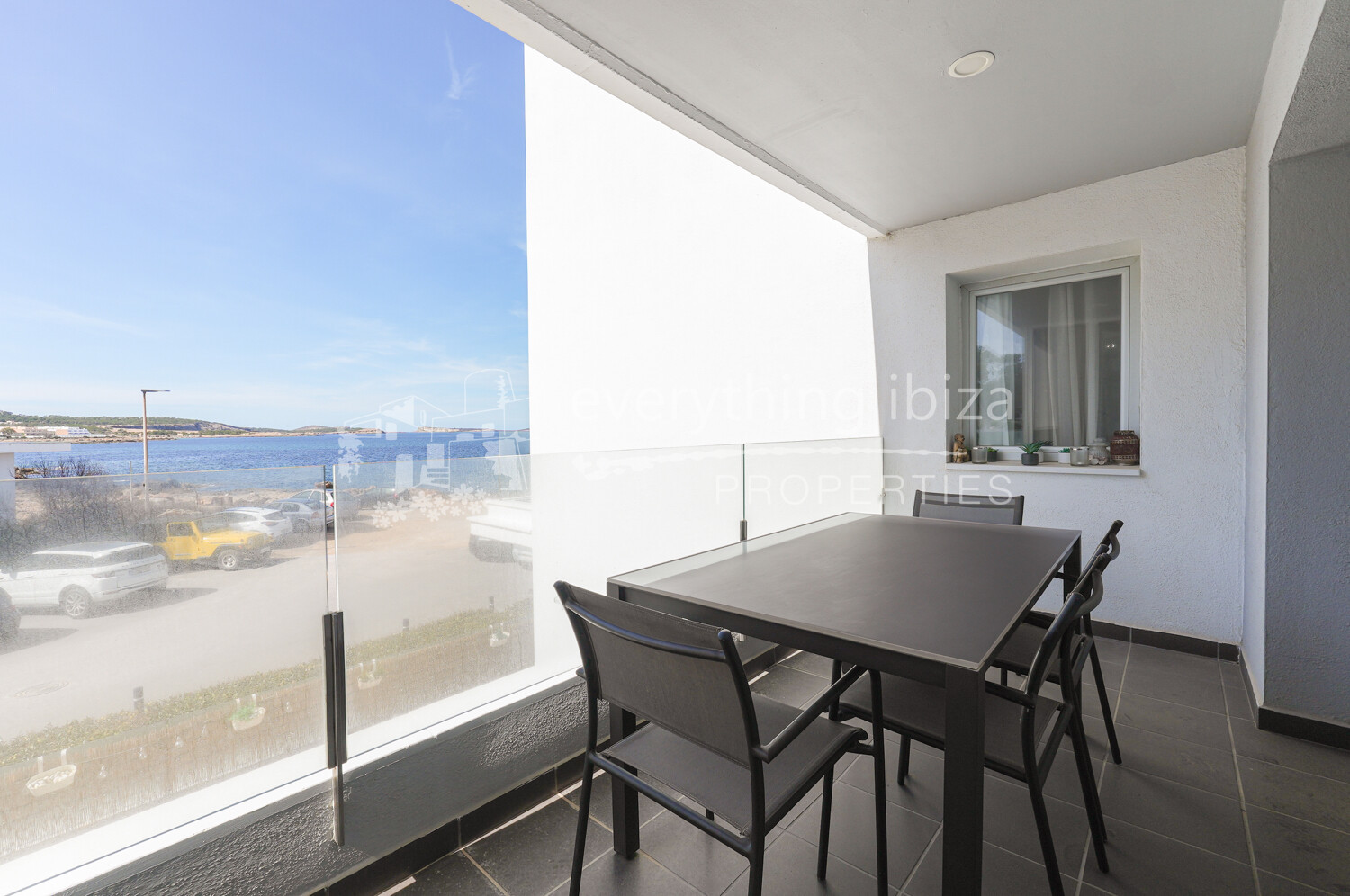 Stylish Modern Contemporary Apartment Close to the Sea & Coastline, ref. 1723, for sale in Ibiza by everything ibiza Properties