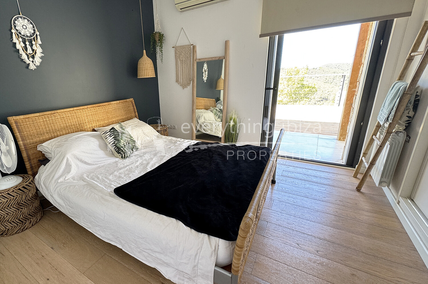 Charming Detached Country Villa Close to the Village of Sant Josep, ref. 1726, for sale in Ibiza by everything ibiza Properties