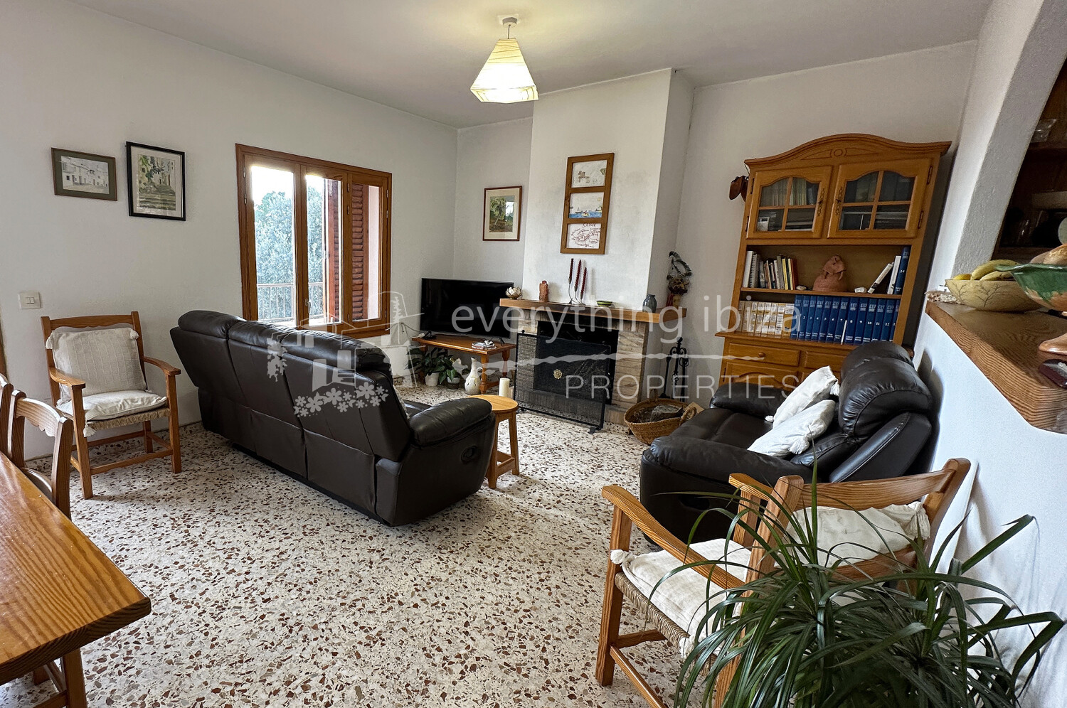 Elegant Traditionally Styled Villa on Large Fertile Plot with Views, ref. 1742, for sale in Ibiza by everything ibiza Properties