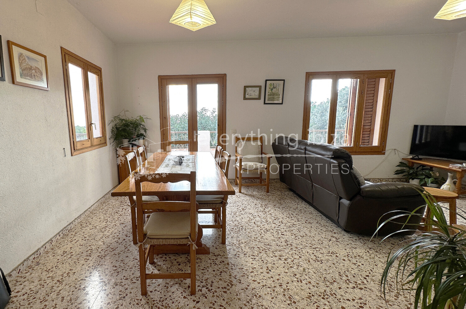Elegant Traditionally Styled Villa on Large Fertile Plot with Views, ref. 1742, for sale in Ibiza by everything ibiza Properties