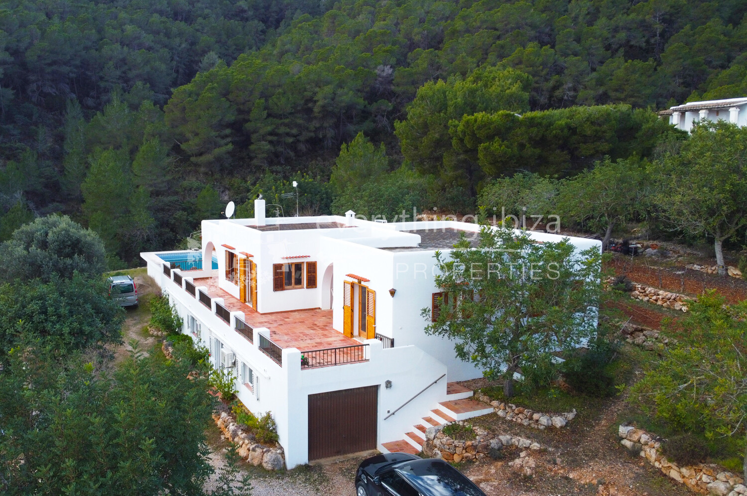Elegant Traditionally Styled Villa on Large Fertile Plot with Views, ref. 1742, for sale in Ibiza by everything ibiza Properties