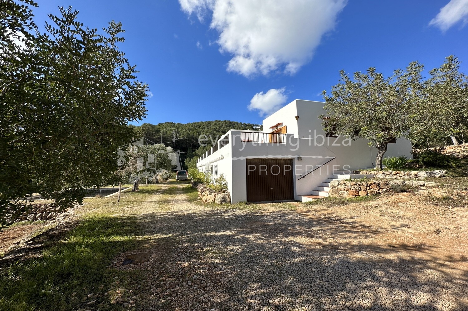 Elegant Traditionally Styled Villa on Large Fertile Plot with Views, ref. 1742, for sale in Ibiza by everything ibiza Properties