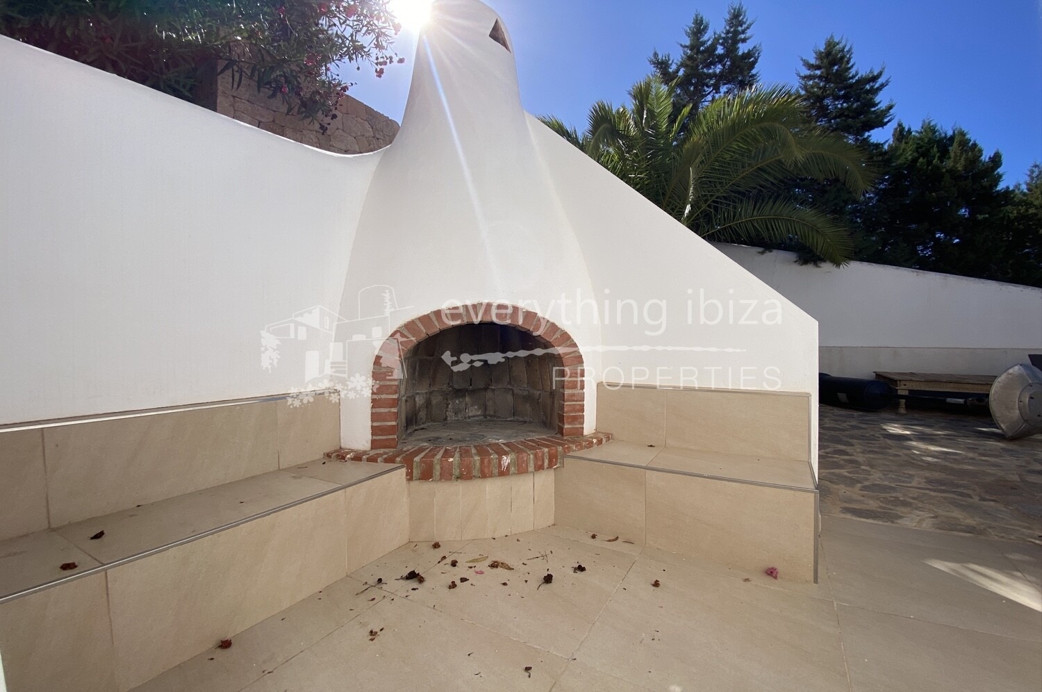 Beautifully Renovated Villa with Private Pool and Panoramic Views to the Sea, ref. 1748, for sale in Ibiza by everything ibiza Properties