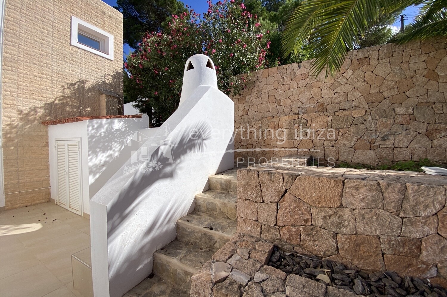 Beautifully Renovated Villa with Private Pool and Panoramic Views to the Sea, ref. 1748, for sale in Ibiza by everything ibiza Properties