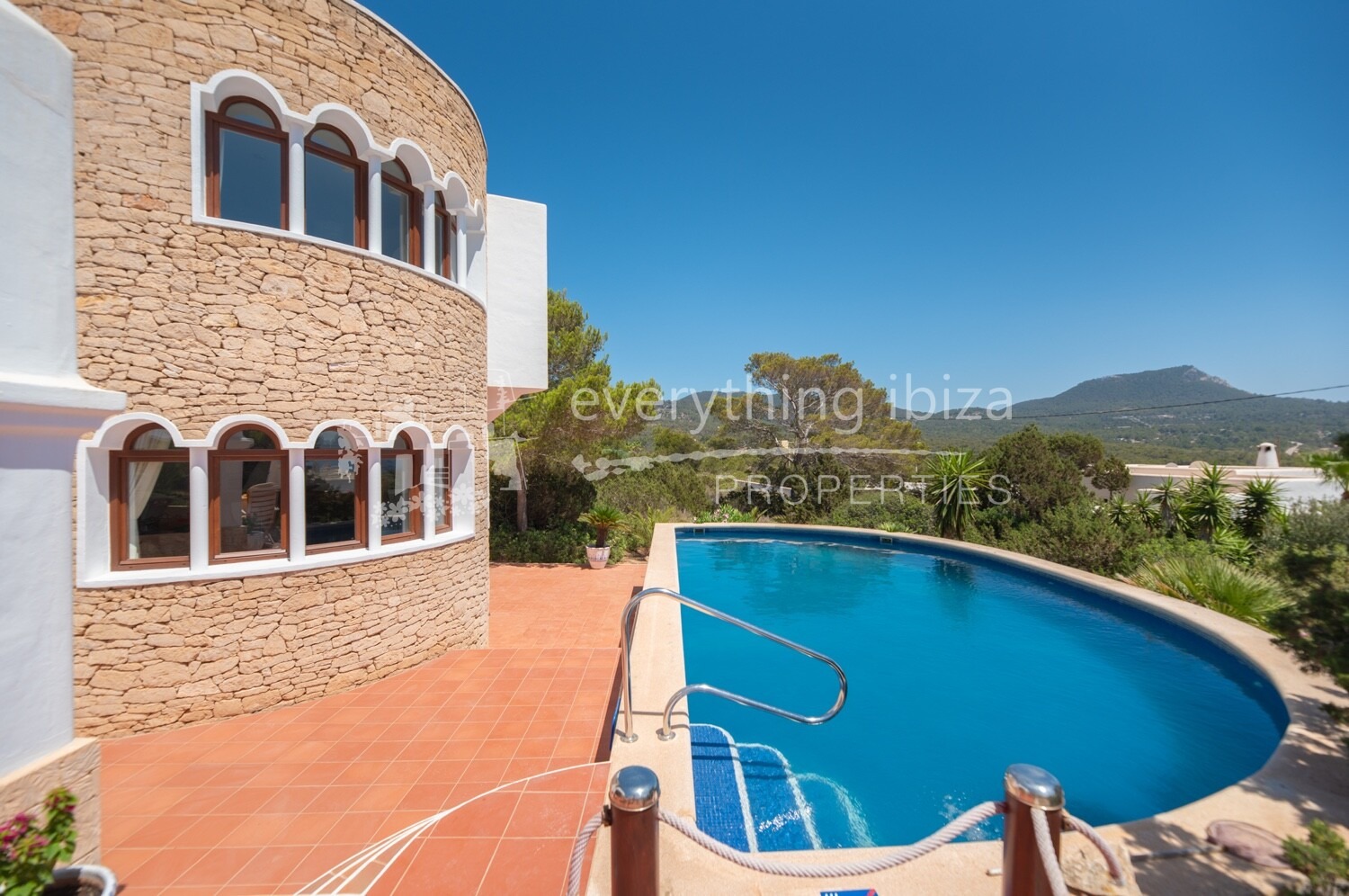 Magnificent Country Villa with Mesmerising Sunset and Es Vedra Views, ref. 1751, for sale in Ibiza by everything ibiza Properties