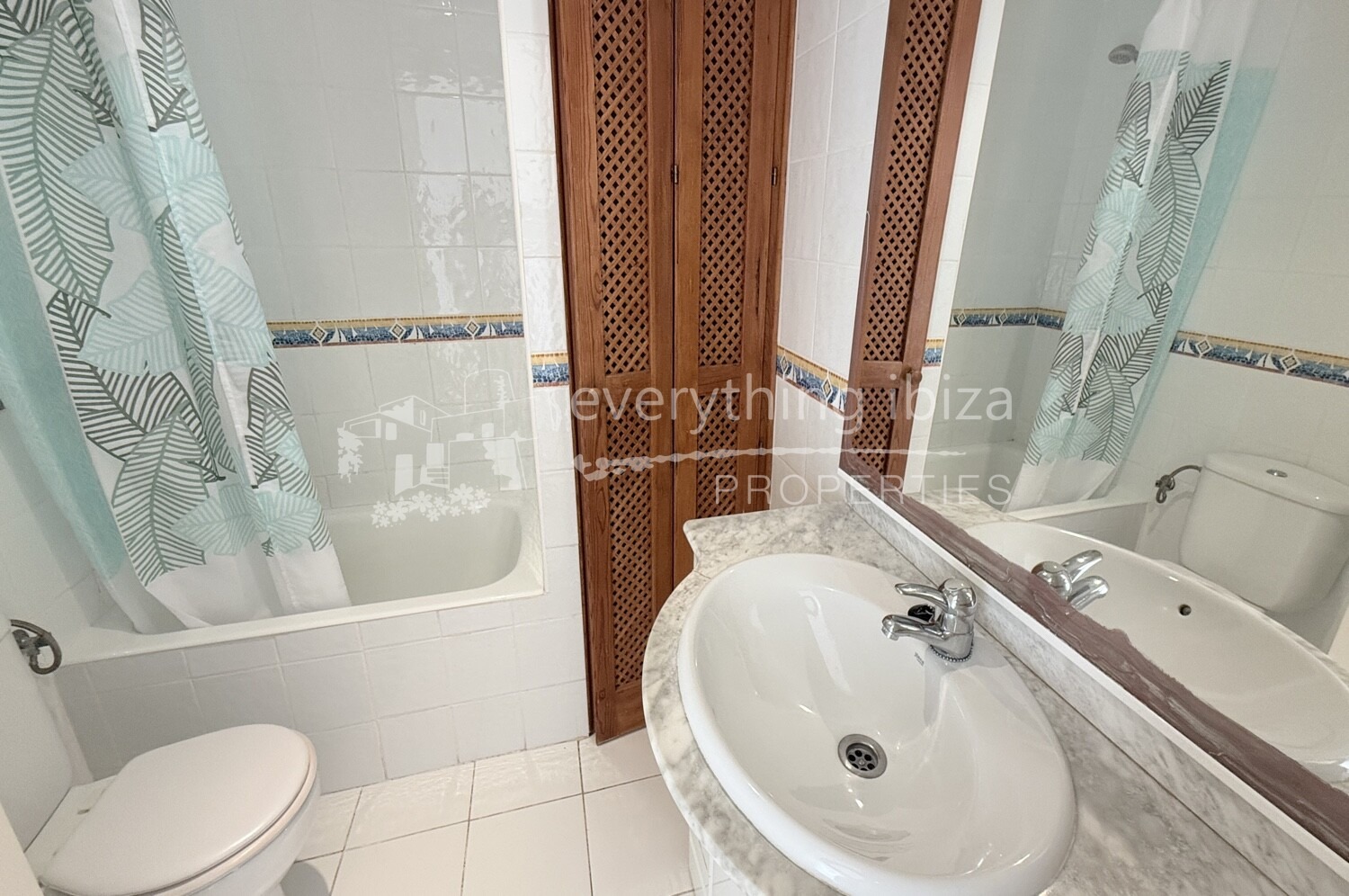 Super 2 Bedroomed Apartment with Residents Pool and Close to the Beach, ref. 1756, for sale in Ibiza by everything ibiza Properties