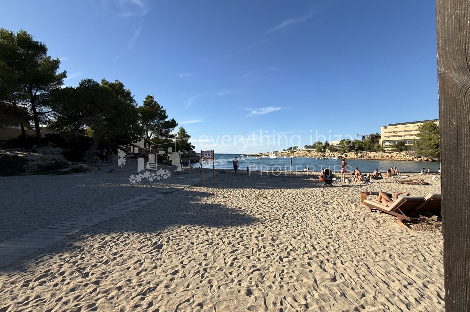 Super 2 Bedroomed Apartment with Residents Pool and Close to the Beach, ref. 1756, for sale in Ibiza by everything ibiza Properties