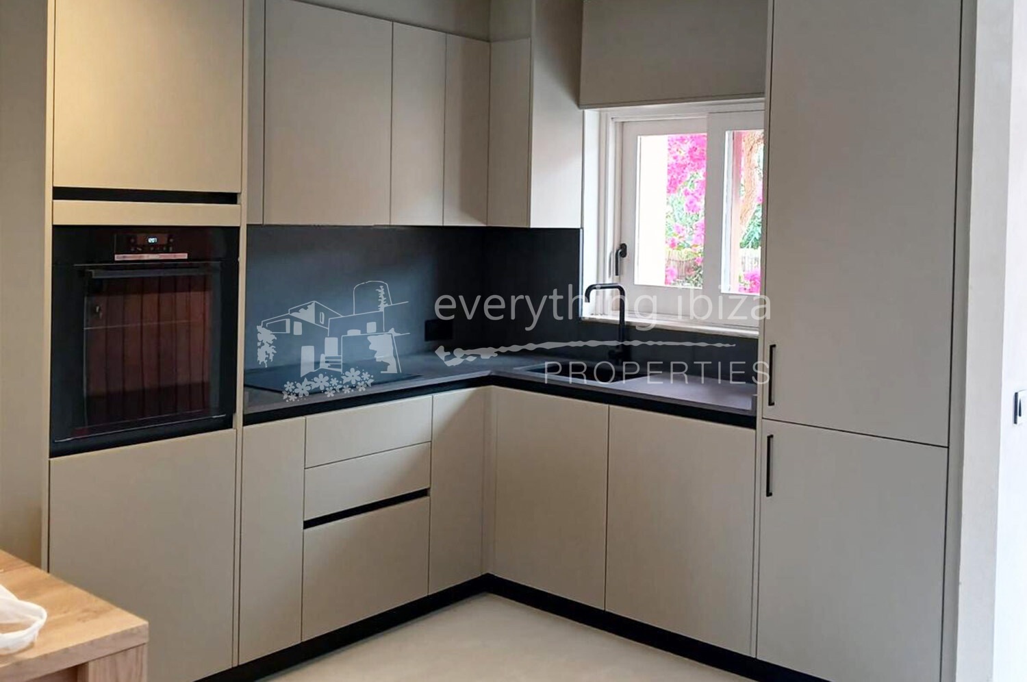 Beautiful Renovated Townhouse in Elite Community Close to Calas Tarida and Moli, ref. 1778, for sale in Ibiza by everything ibiza Properties