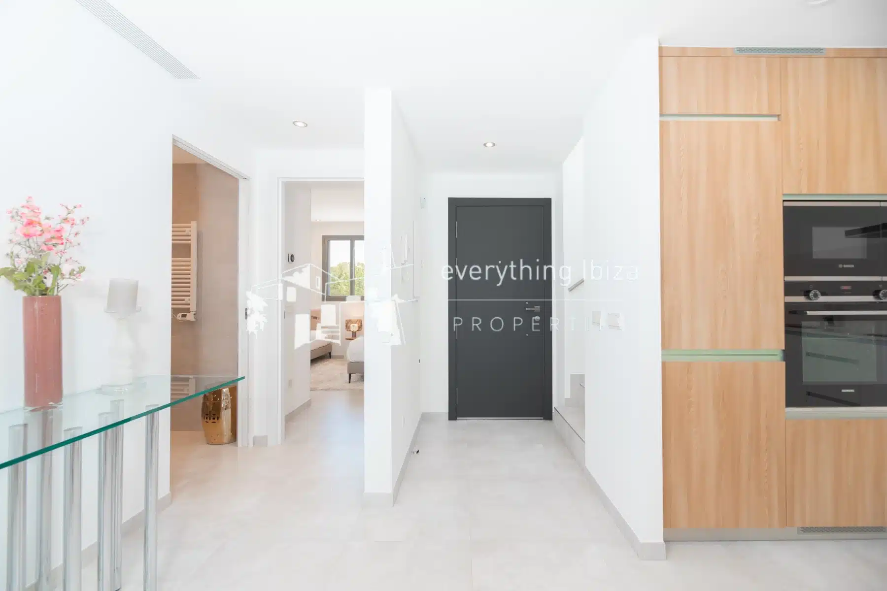 Exquisite Frontline Penthouse Apartment with Sea and Sunset Views in Ibiza
