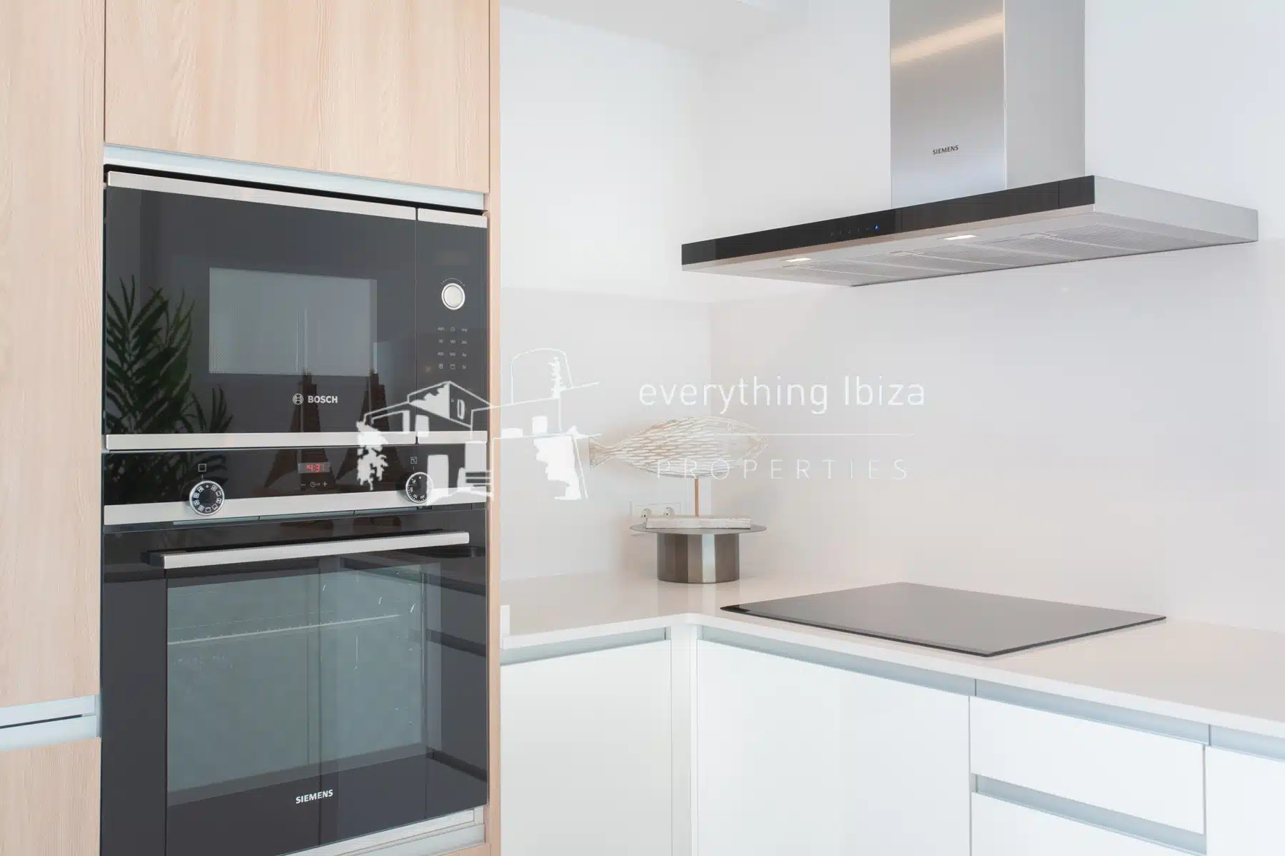Exquisite Frontline Penthouse Apartment with Sea and Sunset Views in Ibiza