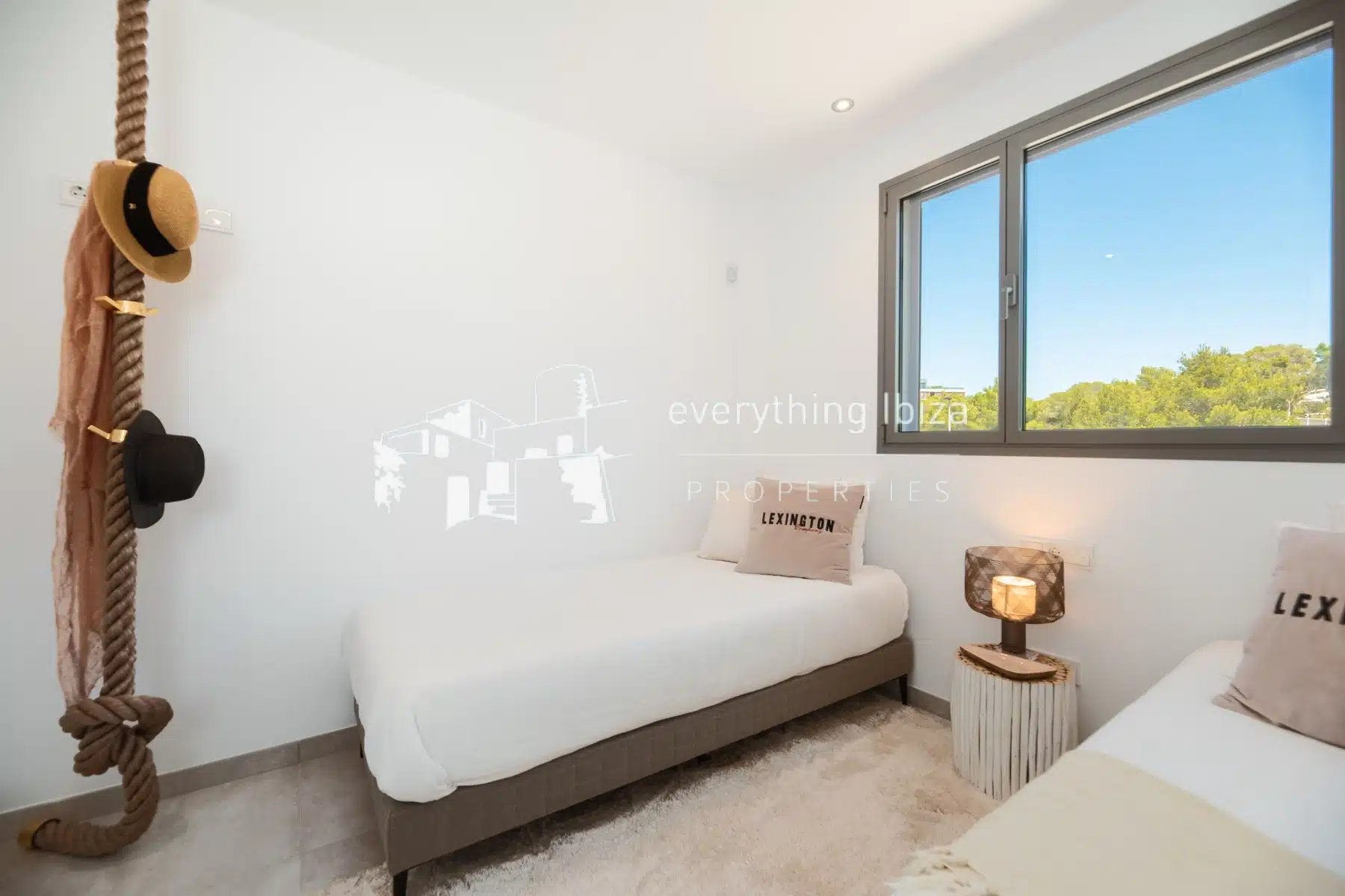 Exquisite Frontline Penthouse Apartment with Sea and Sunset Views in Ibiza