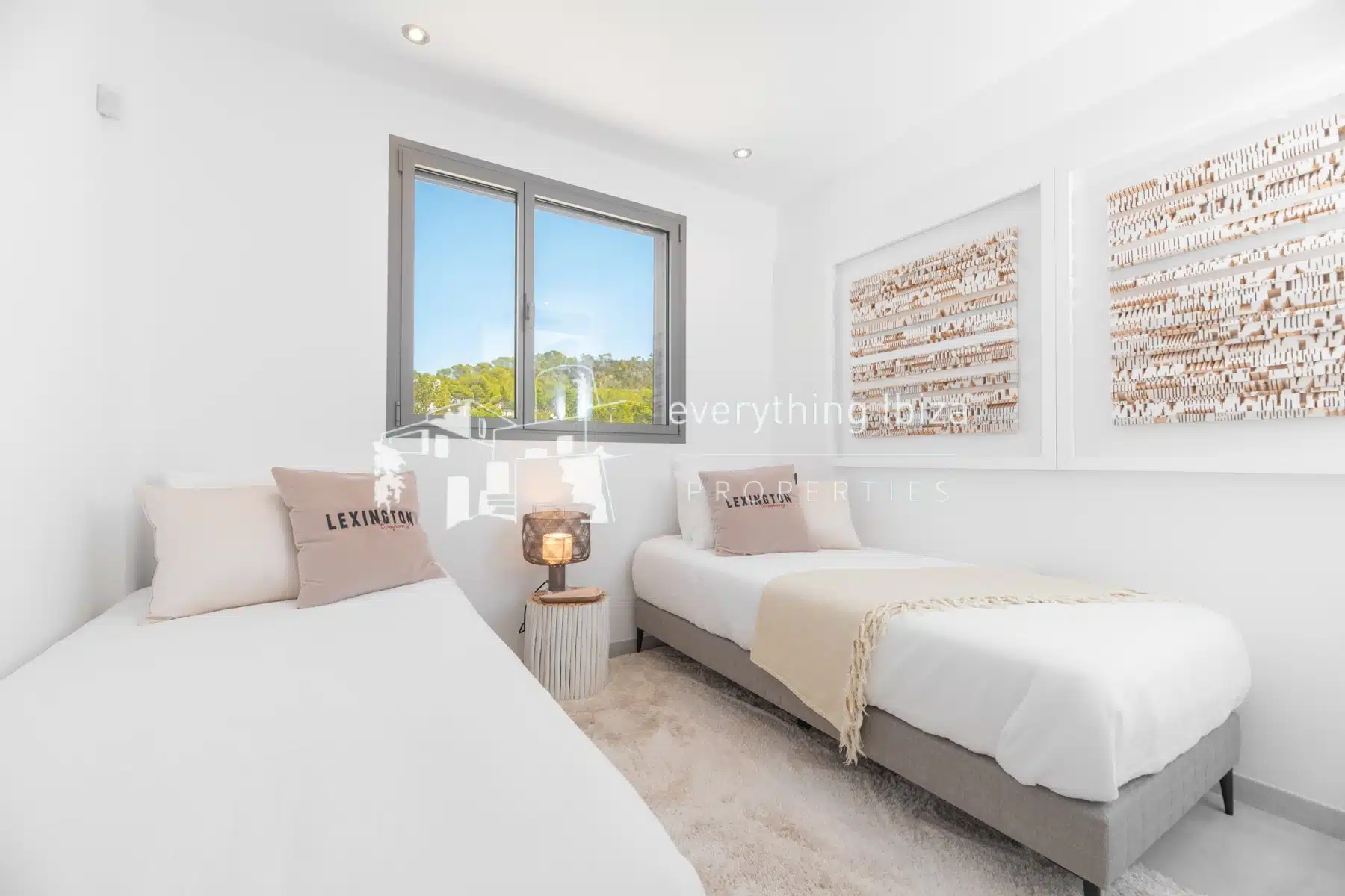 Exquisite Frontline Penthouse Apartment with Sea and Sunset Views in Ibiza
