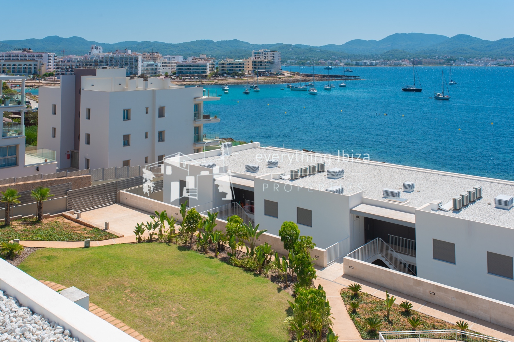 Exquisite Frontline Penthouse Apartment with Sea and Sunset Views in Ibiza
