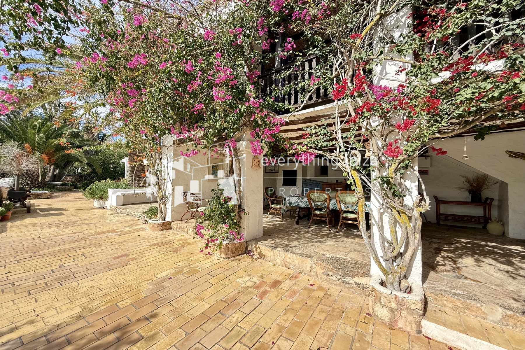 Historic Country Finca Oozing Character and Charm Set in Super San Jose Location by everything ibiza Properties - ref. 1859