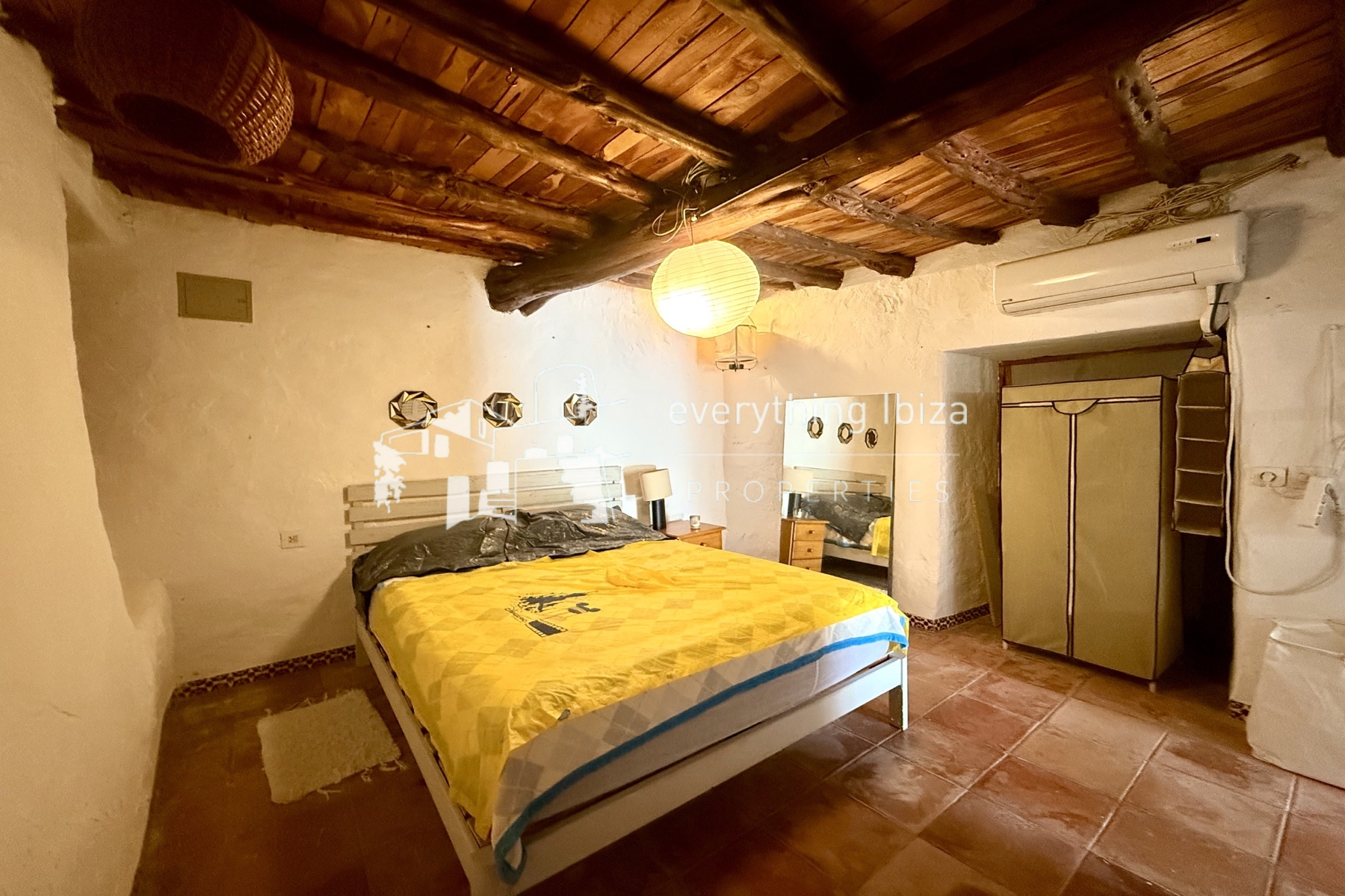 Historic Country Finca Oozing Character and Charm Set in Super San Jose Location by everything ibiza Properties - ref. 1859