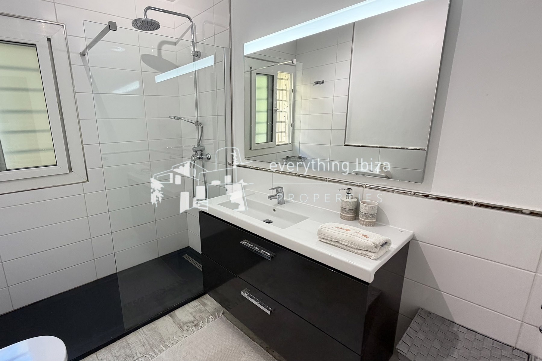 Classically beautiful Mediterranean villa with full tourist license in Ibiza by everything ibiza Properties - ref. 1861