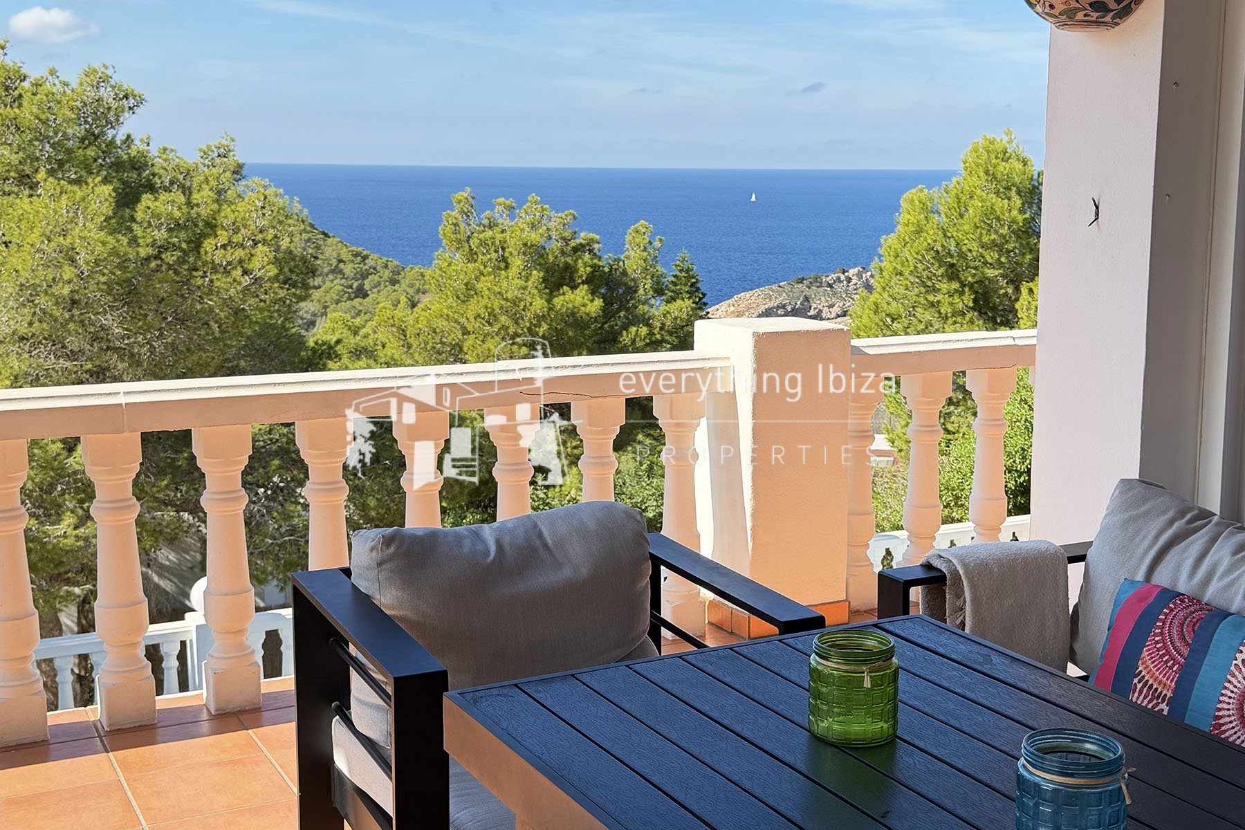 Classically beautiful Mediterranean villa with full tourist license in Ibiza by everything ibiza Properties - ref. 1861