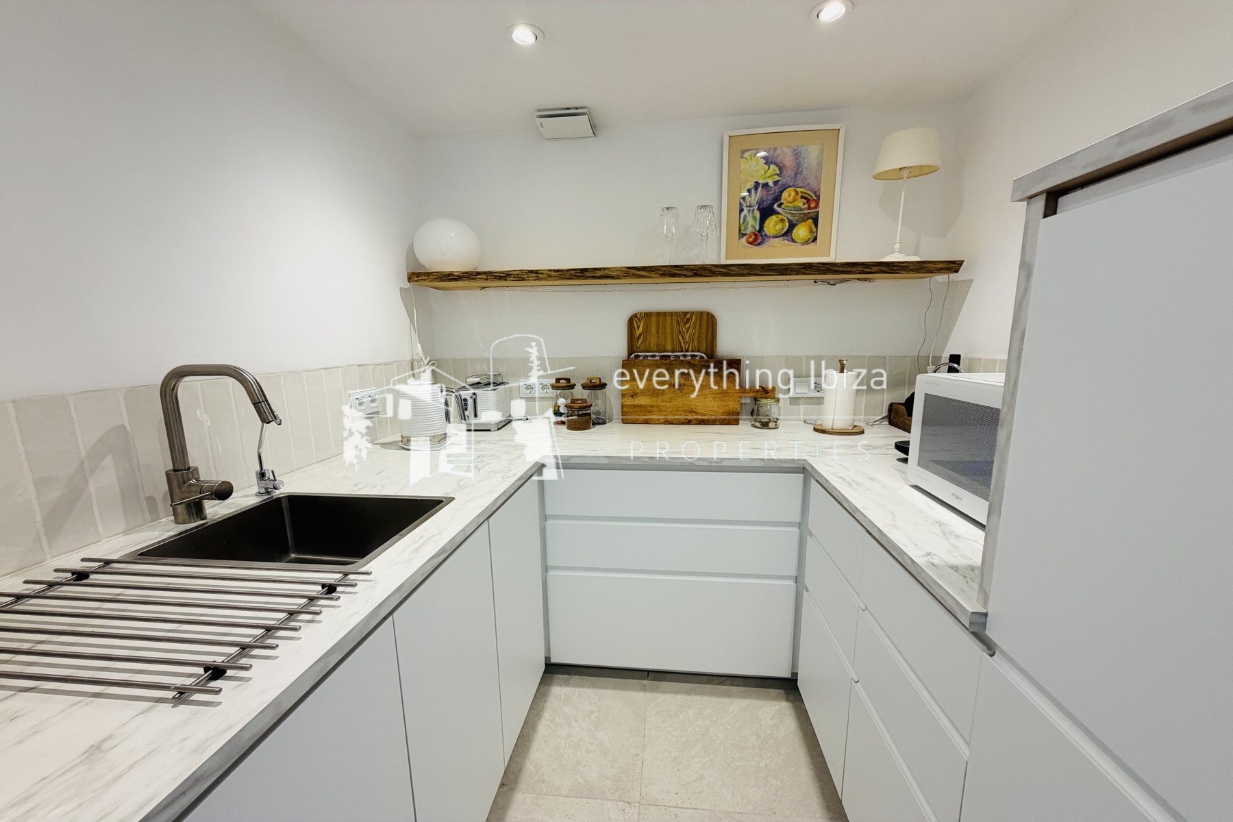 Exquisitely Renovated One Bedroom Apartment with Truly Amazing Views by everything ibiza Properties - ref. 1867