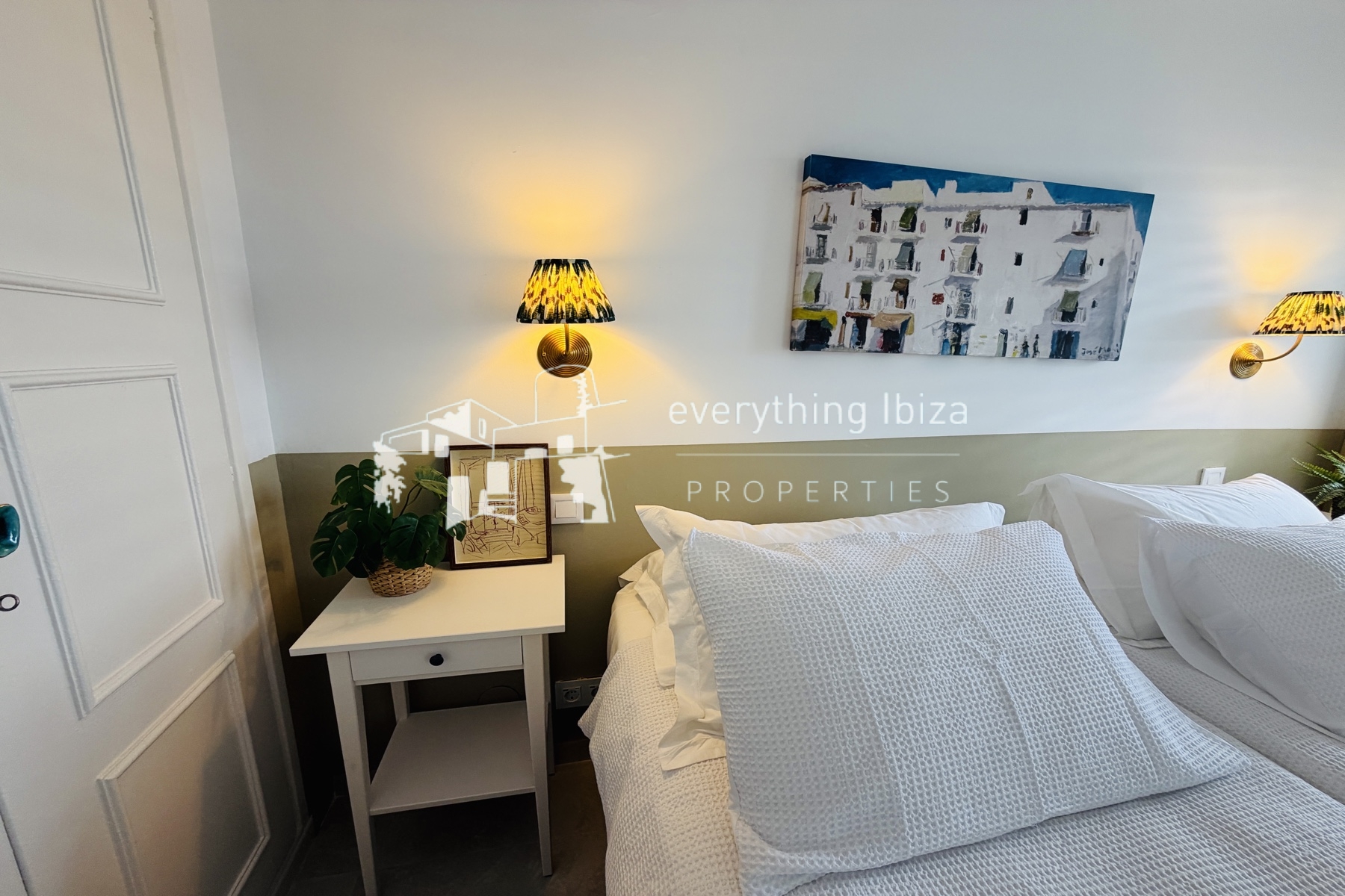 Exquisitely Renovated One Bedroom Apartment with Truly Amazing Views by everything ibiza Properties - ref. 1867