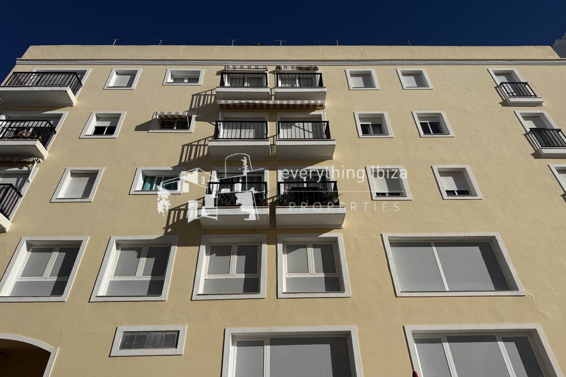 Superbly Located Modern 3 Bedroomed Apartment Close to All the Resort Amenities by everything ibiza Properties - ref. 1869