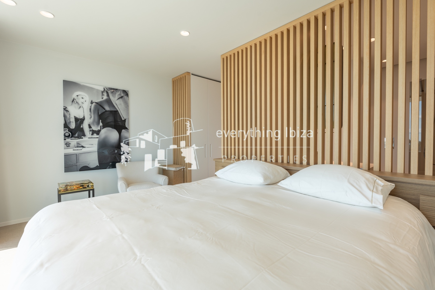 Chic Cosmopolitan Villa Close to Ibiza Town with Stunning Panoramic Elevated Views by everything ibiza Properties - ref. 1863