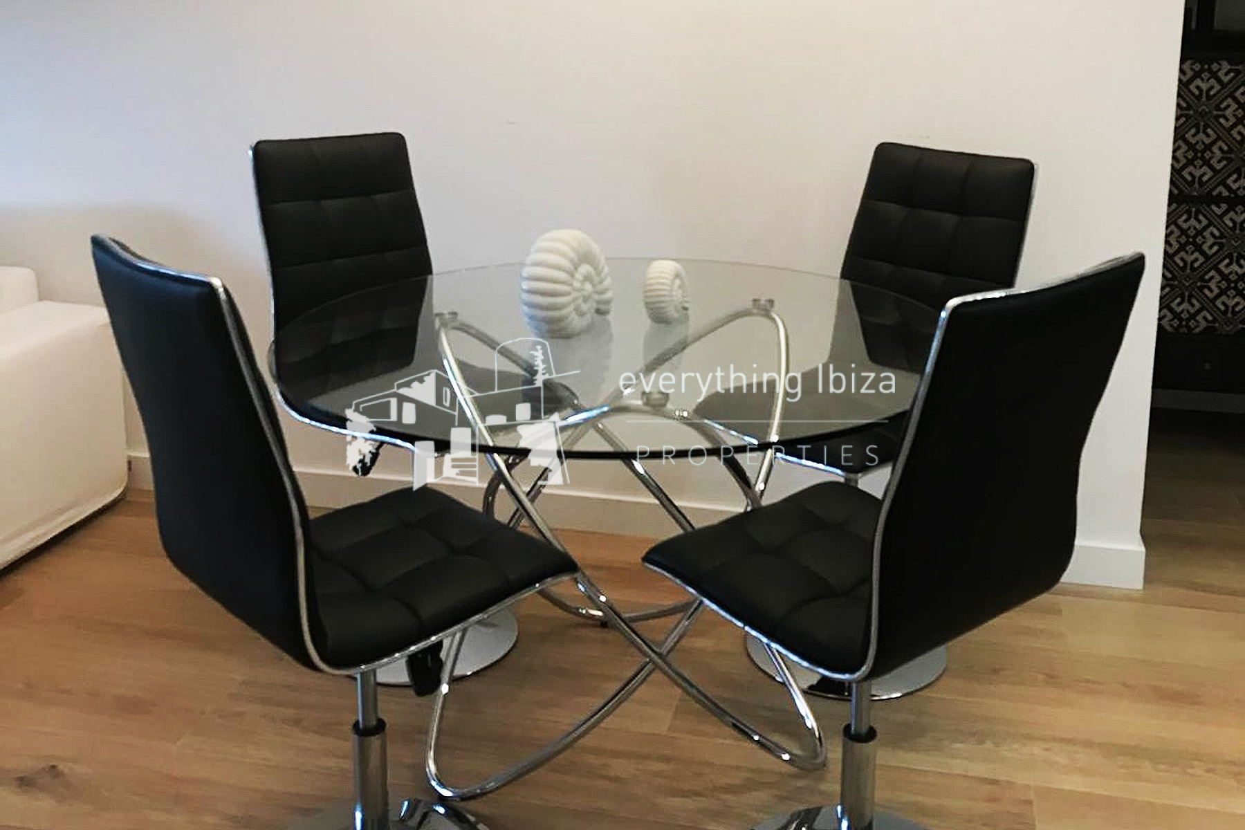 Impressive 2 Bed Apartment in Elite Residential Complex Close to Cala Tarida Beach by everything ibiza Properties - ref. 1864