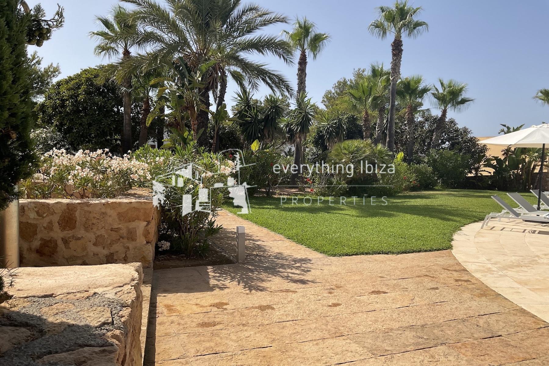 Impressive 2 Bed Apartment in Elite Residential Complex Close to Cala Tarida Beach by everything ibiza Properties - ref. 1864