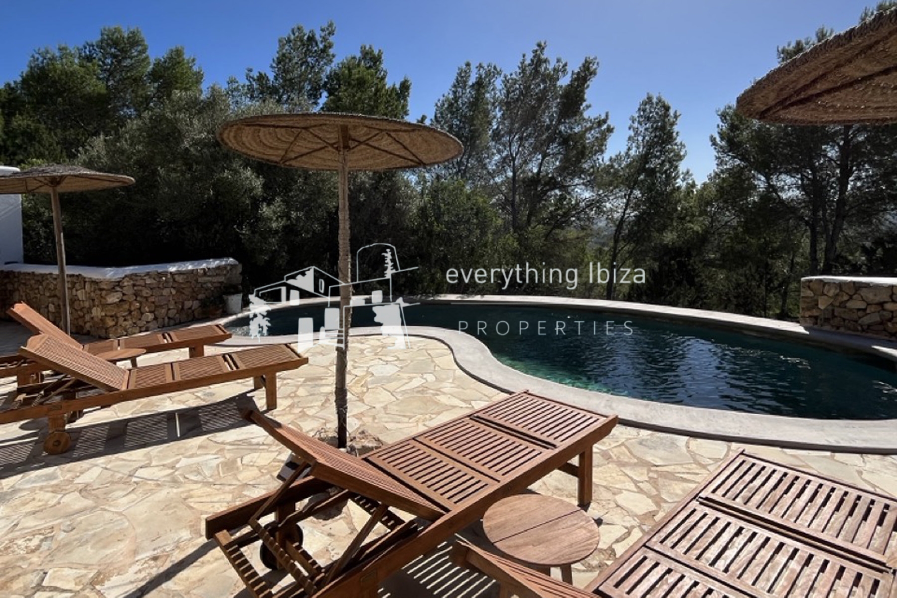 Traditional Ibiza Finca with Pool and Tourist License Set in a Stunning Rural Setting by everything ibiza Properties - ref. 1865