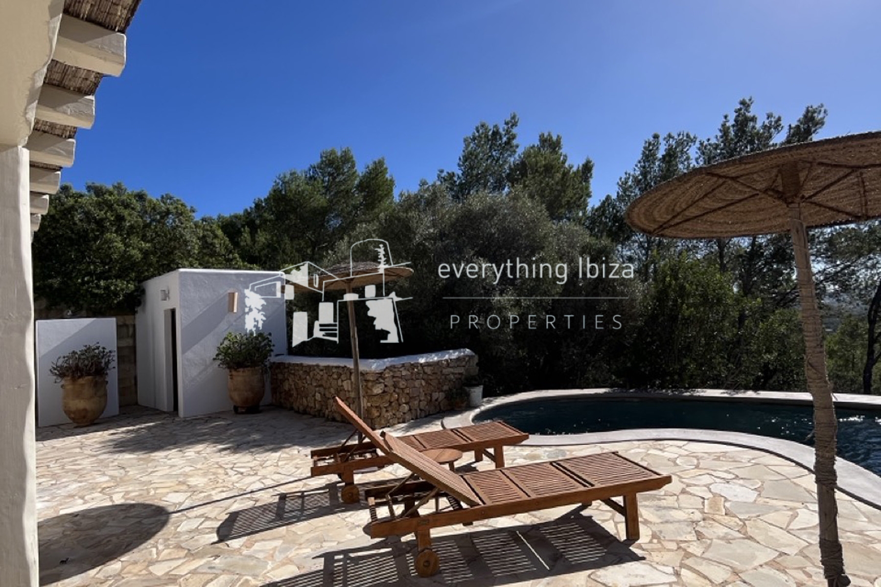 Traditional Ibiza Finca with Pool and Tourist License Set in a Stunning Rural Setting by everything ibiza Properties - ref. 1865