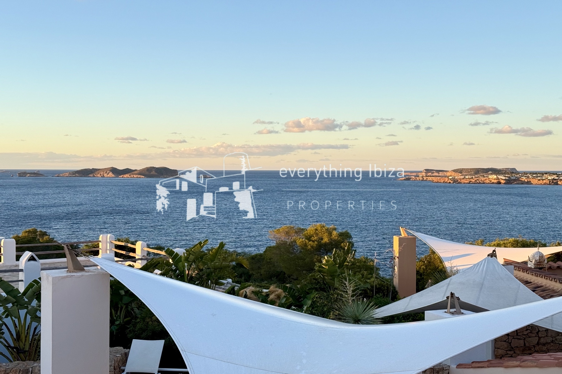 Two Charming Villas Close to the Beach with Private Pool and Stunning Panoramic Views by everything ibiza Properties - ref. 1871