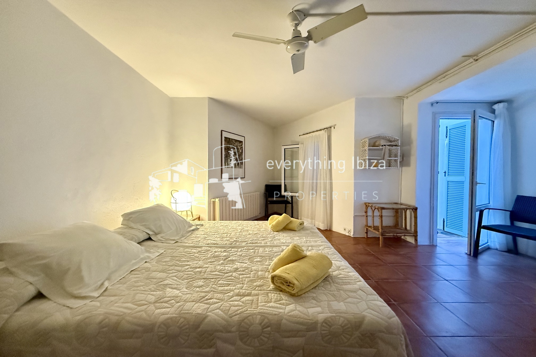 Two Charming Villas Close to the Beach with Private Pool and Stunning Panoramic Views by everything ibiza Properties - ref. 1871