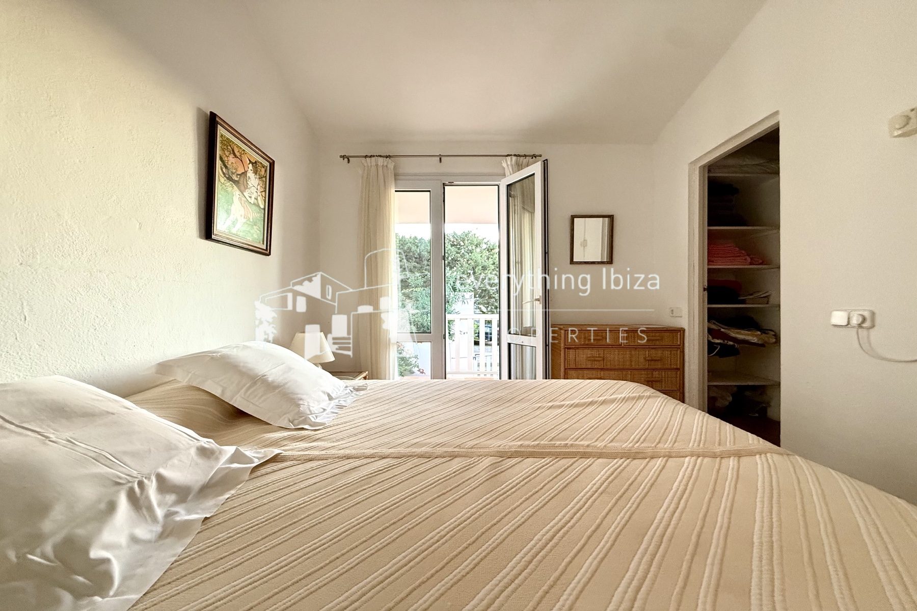 Two Charming Villas Close to the Beach with Private Pool and Stunning Panoramic Views by everything ibiza Properties - ref. 1871