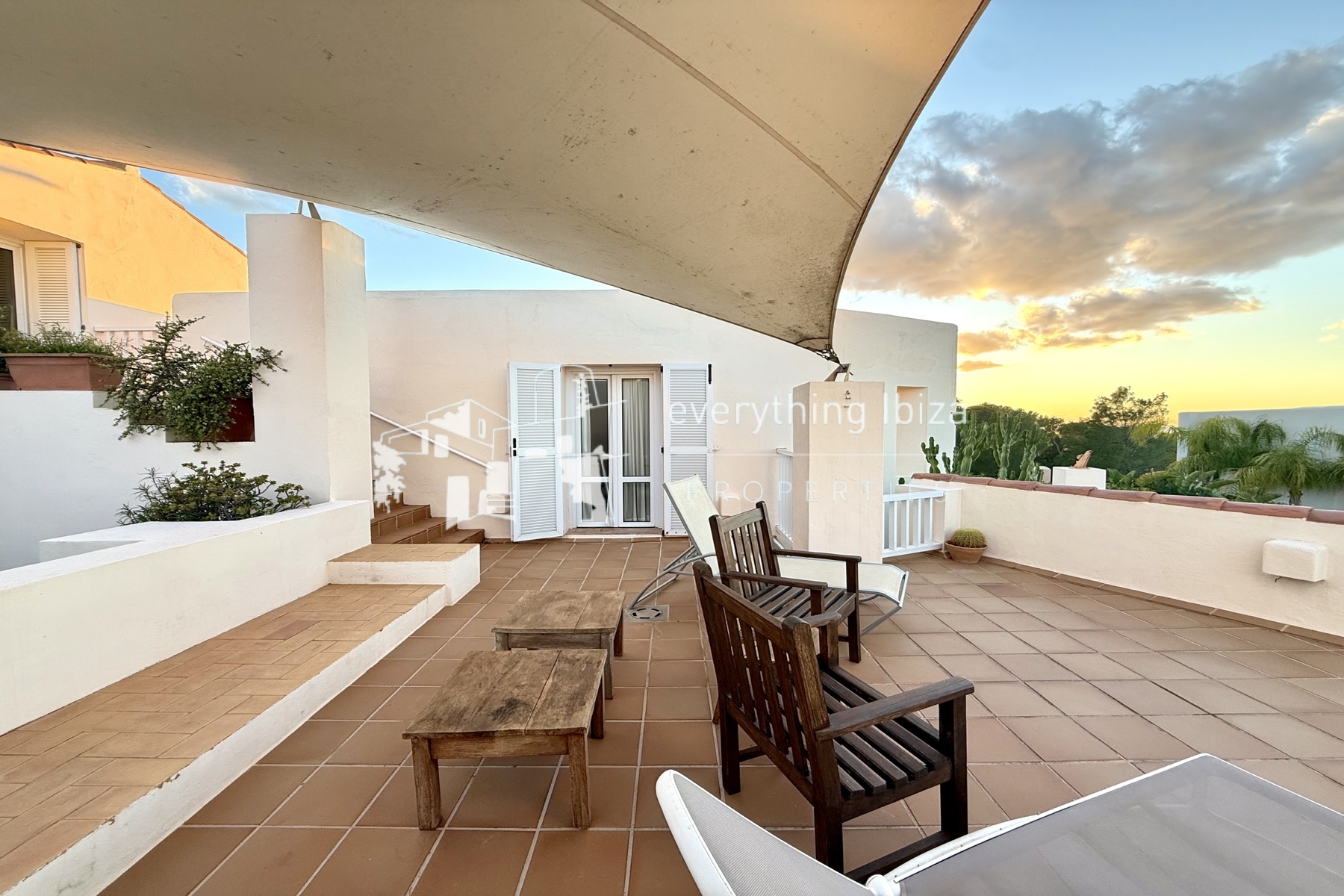 Two Charming Villas Close to the Beach with Private Pool and Stunning Panoramic Views by everything ibiza Properties - ref. 1871