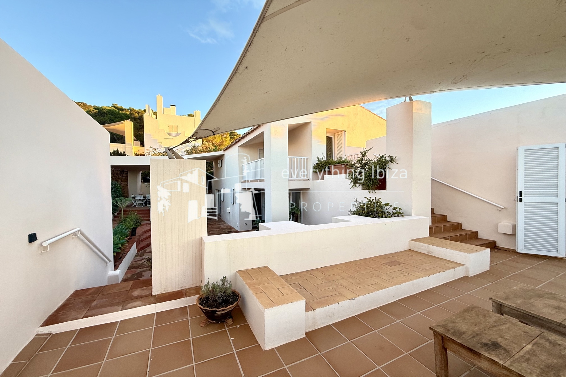Two Charming Villas Close to the Beach with Private Pool and Stunning Panoramic Views by everything ibiza Properties - ref. 1871