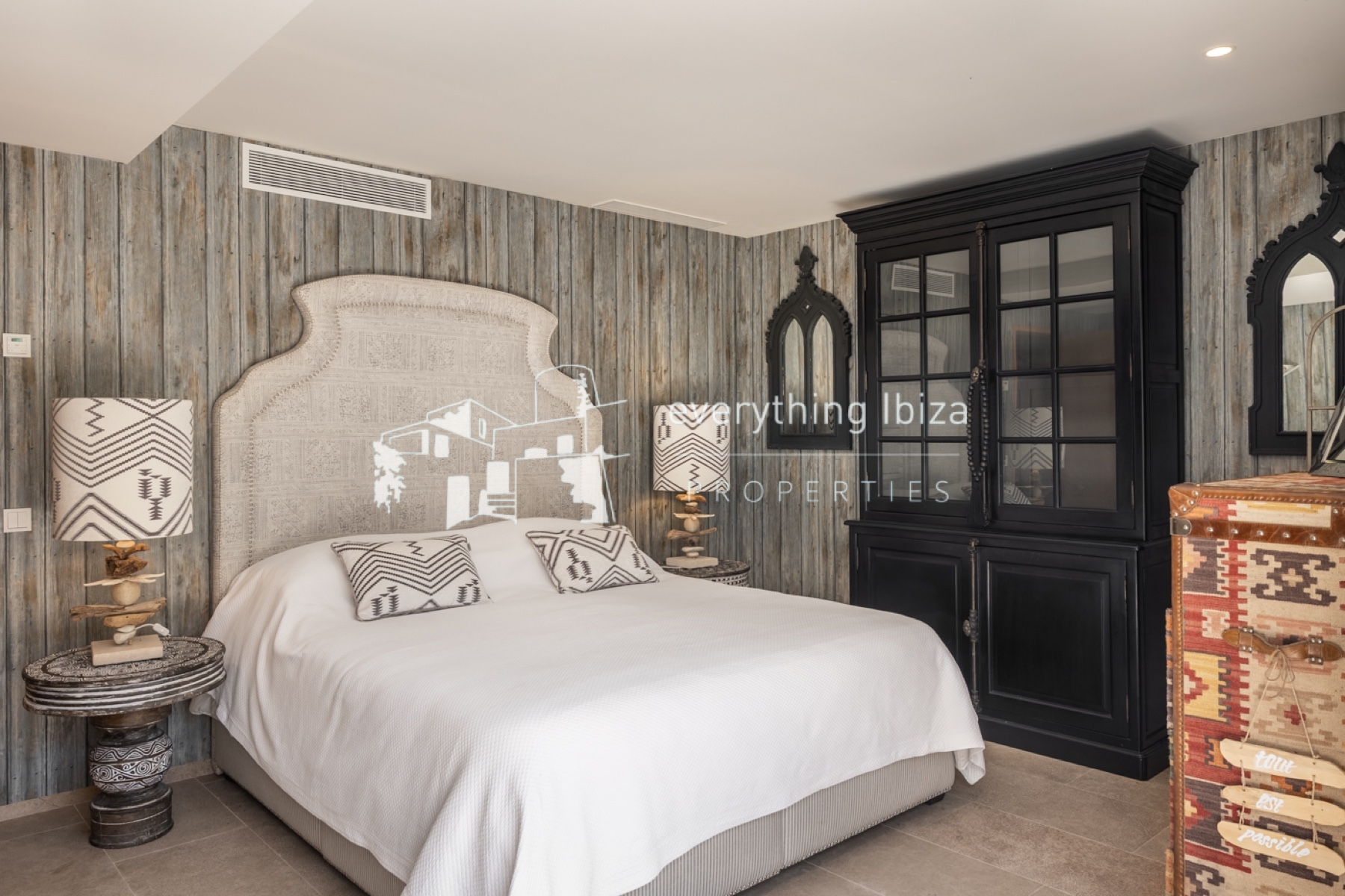 Luxury Mediterranean Villa Close to Amazing Beaches with Stunning Sea and Sunset Views by everything ibiza Properties - ref. 1872