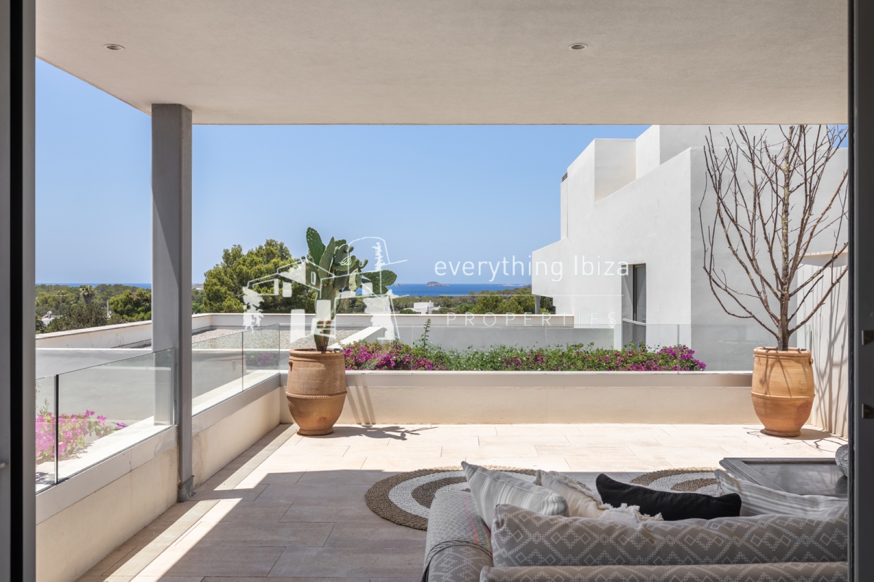 Luxury Mediterranean Villa Close to Amazing Beaches with Stunning Sea and Sunset Views by everything ibiza Properties - ref. 1872