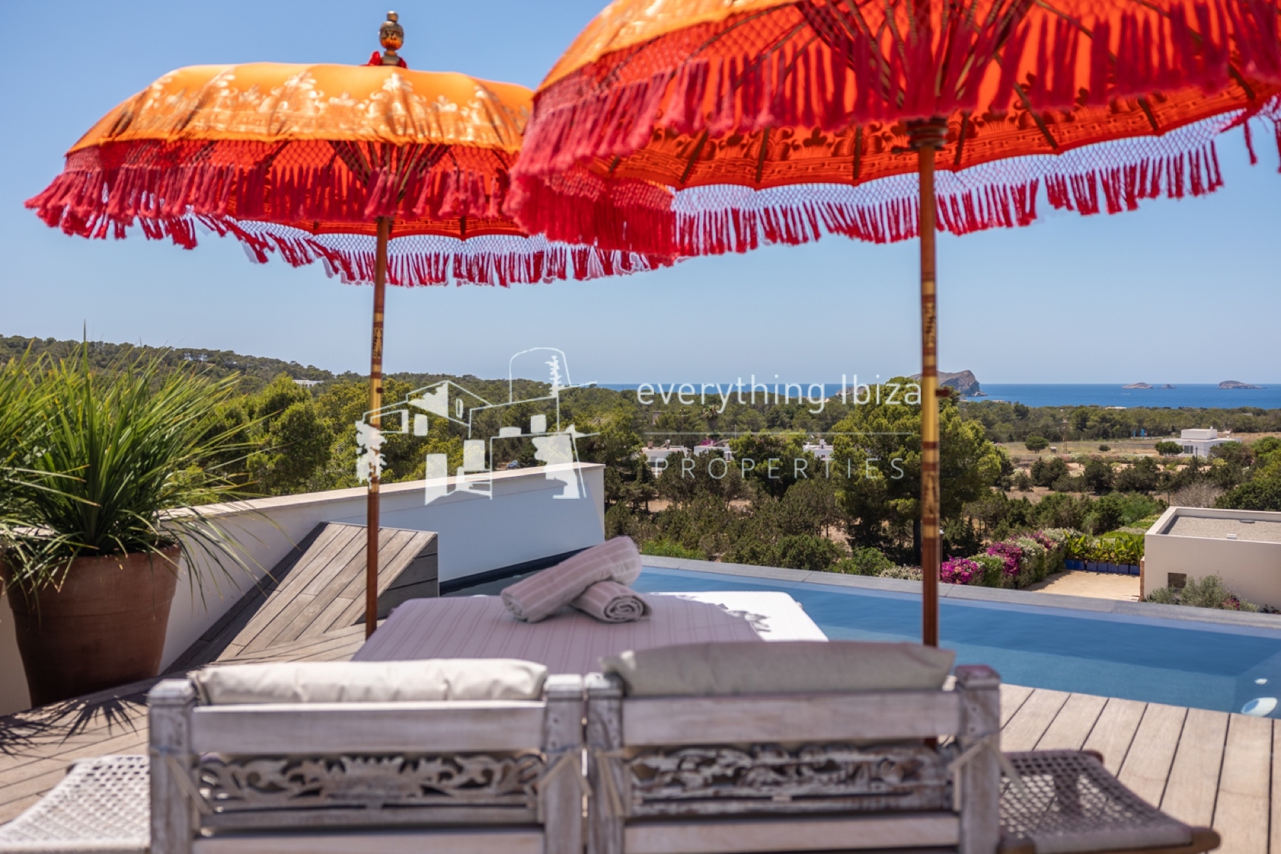 Luxury Mediterranean Villa Close to Amazing Beaches with Stunning Sea and Sunset Views by everything ibiza Properties - ref. 1872