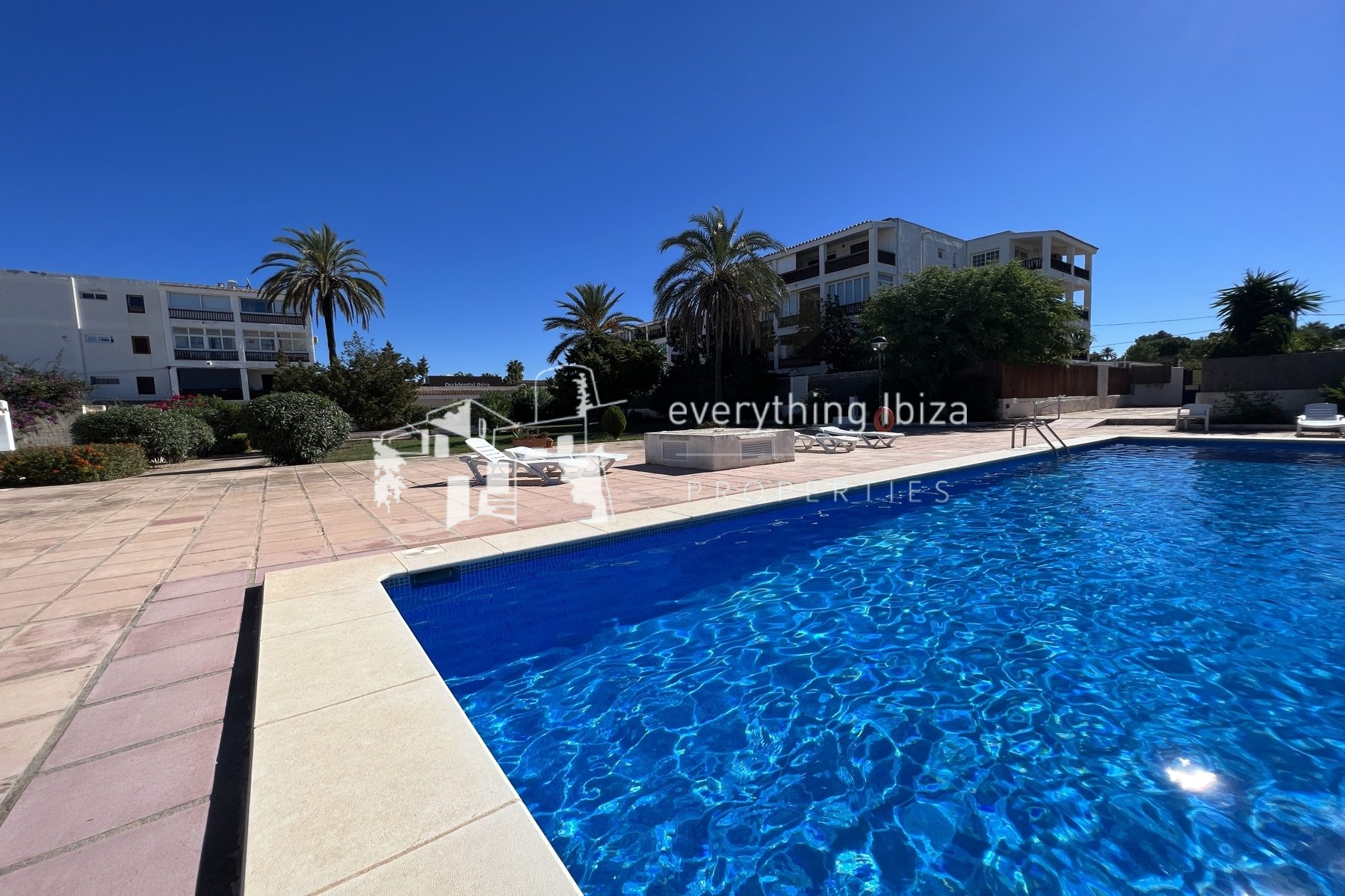 Cosy Homely Penthouse Apartment Close to the Nearby Beach with Sea and Coastal Views - ref. 1879 - by everything ibiza Properties
