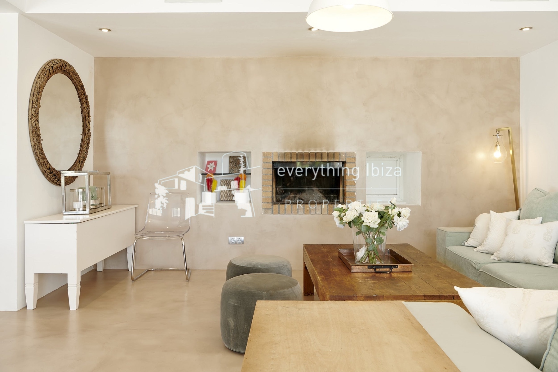 Elegant Modern Villa with Private Infinity Pool and Tourist License Close to Cosmopolitan Santa Eulalia - ref. 1880 - by everything ibiza Properties