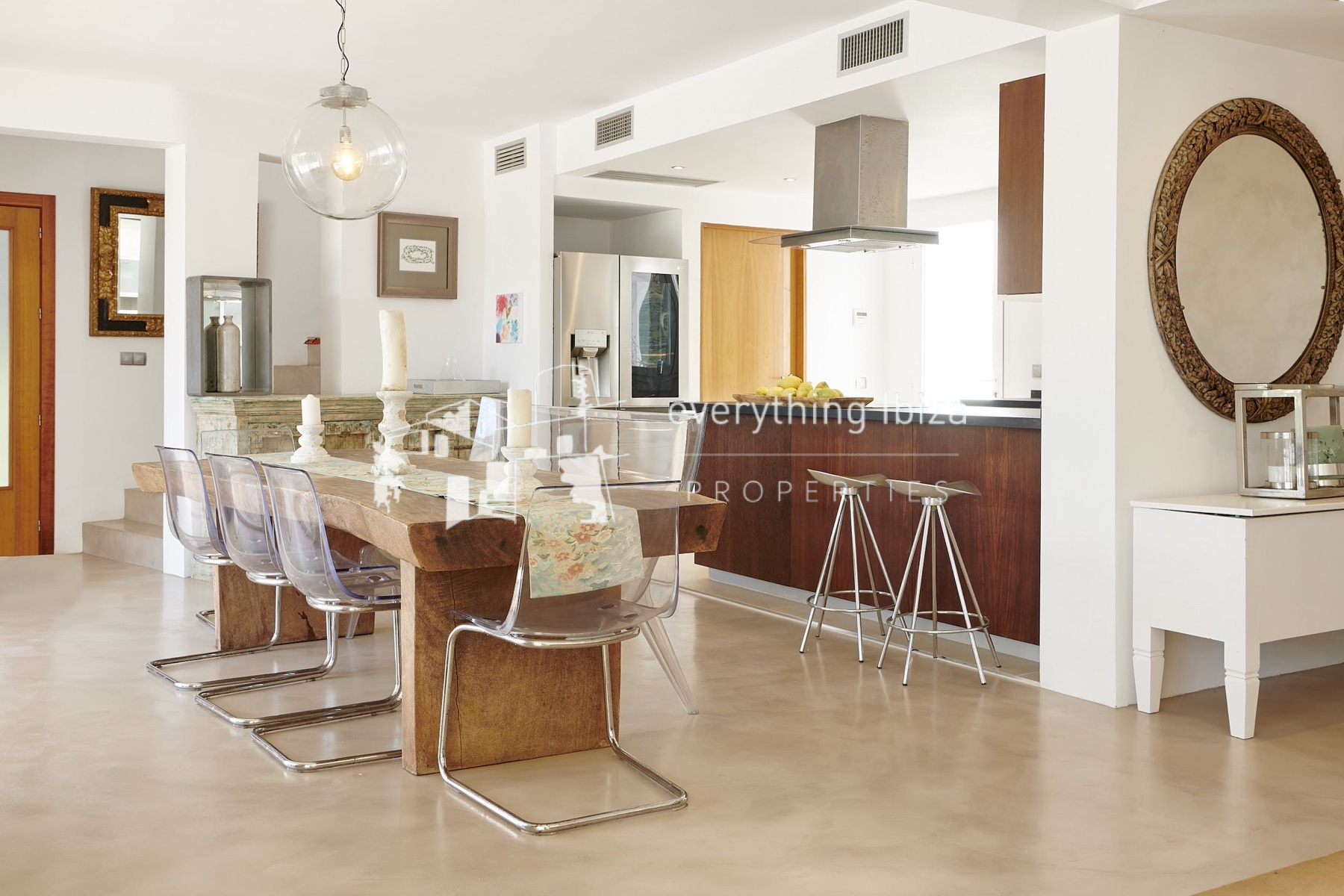 Elegant Modern Villa with Private Infinity Pool and Tourist License Close to Cosmopolitan Santa Eulalia - ref. 1880 - by everything ibiza Properties